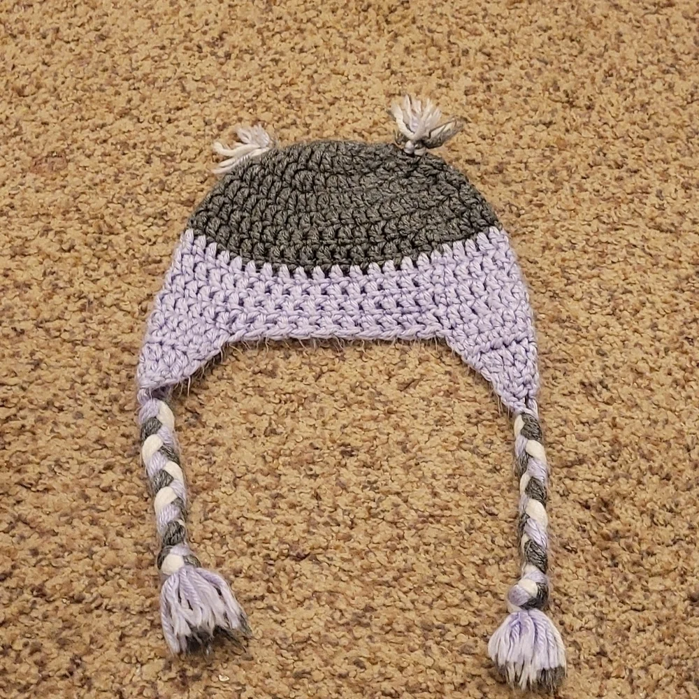 Hand- knit owl purple/gray winter hat